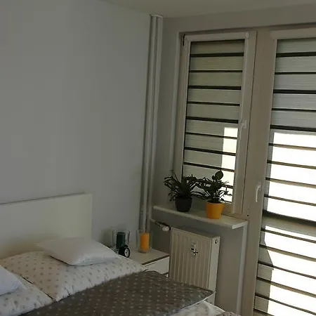 Apartament Rondo Apartment *